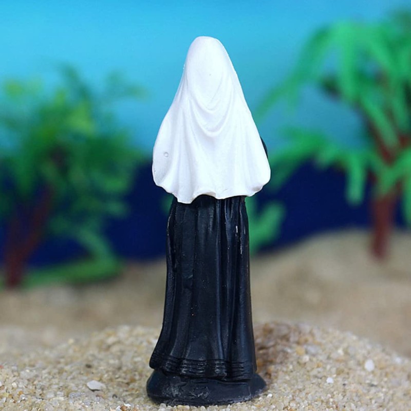 Ipetboom 2pcs Nun Virgin Statue Resin Holy Virgin Catholic Figures