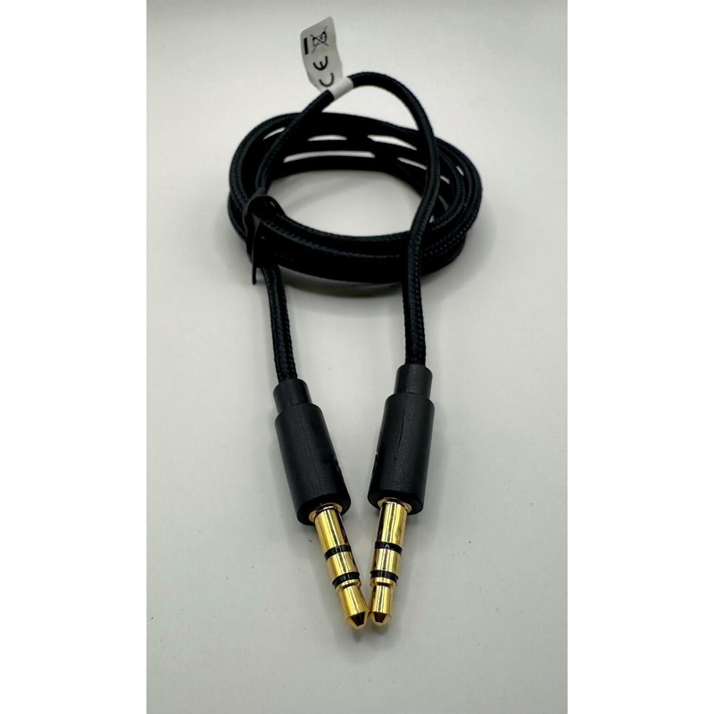 LockMingle Premium AUX Lead 1m – Strong Braided 3.5mm Stereo