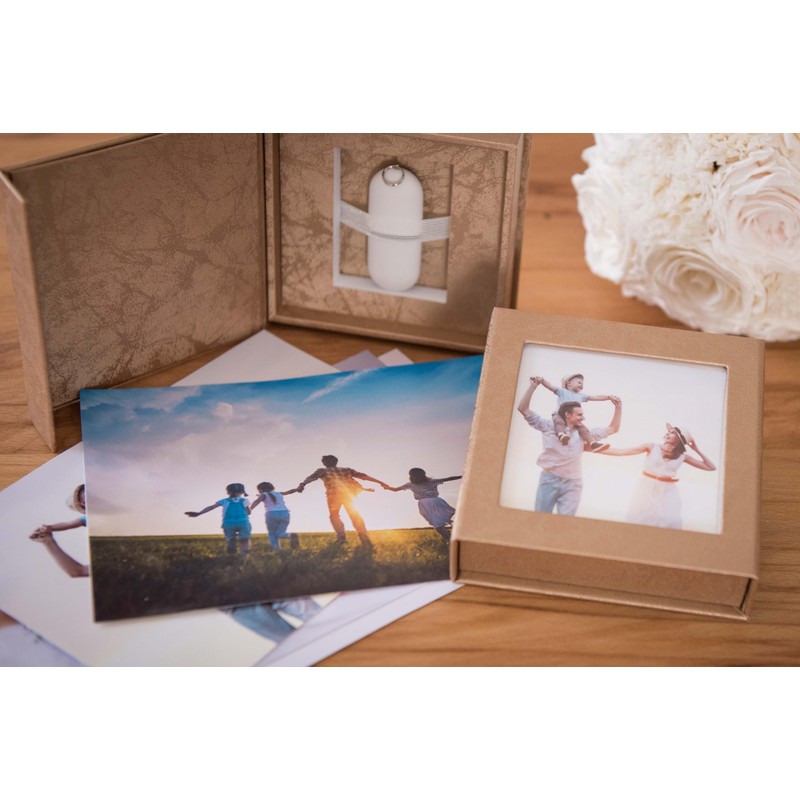 USB Box for 1 USB Flash Drive with Picture Window.