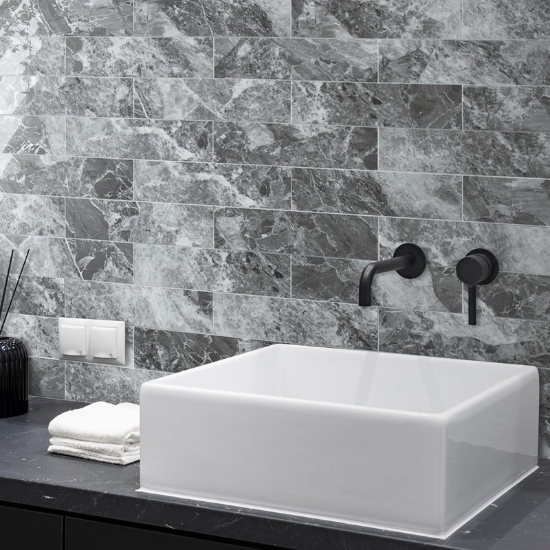 AULIGET 40-Piece Polished Grey Marble with Silver Peel and Stick