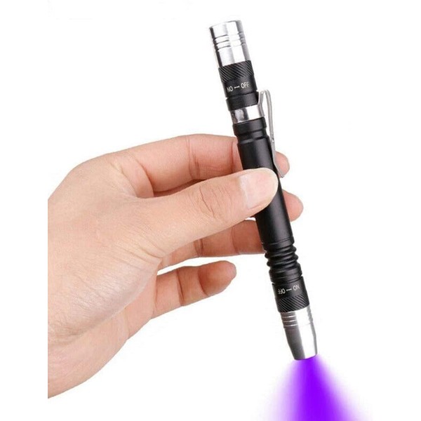 LED UV Torch 2 en 1 lampe de poche ultraviolette Clip Penlight pen Detecteur Détecteur de lumière noire pour l'urine des animaux domestiques, tache, punaises de lit 3 piles AAA MODOAO