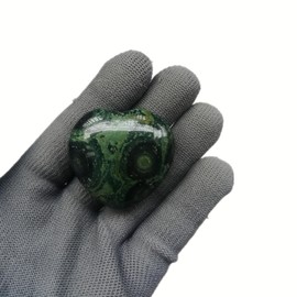 Sunshcat Natural Kambaba Jasper Palm Worry Carved Heart Shaped Love Crystal and Healing Stone,1.57 Inchs Valentine's Day Gift Thanksgiving Gift