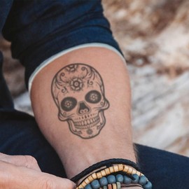 La Catrina - Forever Never® | Temporäre Tattoos für Erwachsene - Hält bis zu 2 Wochen | vegan, wasserfest, EU-zertifiziert