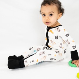 LollyBanks Baby Pajamas, 2-Way Zipper Baby Romper Neutral, 95% Viscose Made from Bamboo and 5% Spandex Sleepers for Newborn (Cat Print)