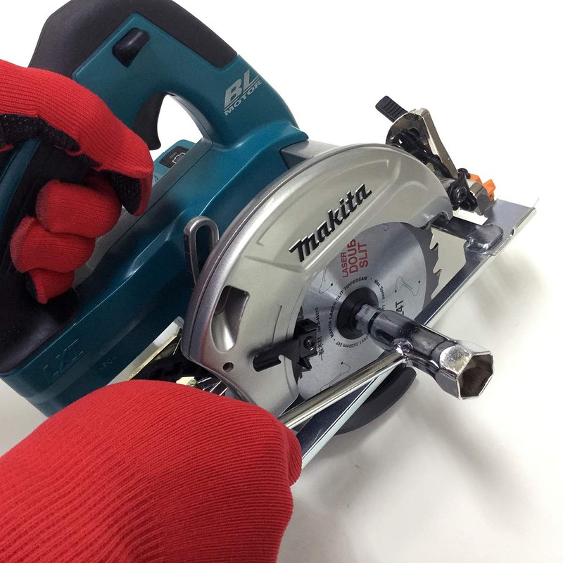 Best Tool Engine Chainsaw Plug Socket Wrench Vest EPW-1019 Total