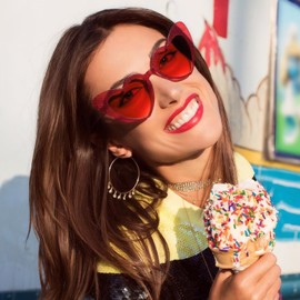 LOHO WONDERZ 7 Pairs Heart Sunglasses, Trendy Cat Eye Heart Glasses, Colorful Vintage Lover Bachelorette Bride Sunglasses Bulk for Women