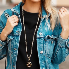 SPUNKYsoul Pretty Cute Colored Necklace Beaded Lanyard for id badge key keychain with Beads for Women and Teachers (Sea Shell Iridescent Glow/Creme)