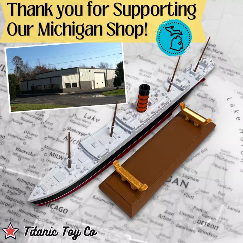 12" RMS Carpathia Model Ship With Removable Stand - Titanic