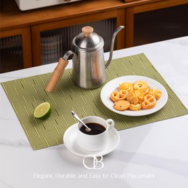 Placemats Set of 4 - Easy Clean Woven Vinyl Placemats for Dining Table, Indoor/Outdoor Place Mats, Washable PVC Table Mats （Pea Green）