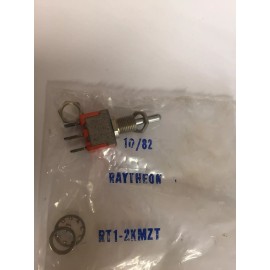 RT1-2KMZT RAYTHEON ON-OFF-ON MINIATURE TOGGLE SWITCH 3A 125V   NOS