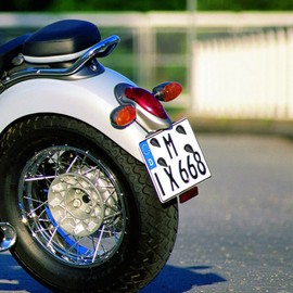 Lunsom Decorative License Plate Bolts, License Plate Screws for Front and Back License Plates Tag Frame Kit,4 Pack Fasteners,Black