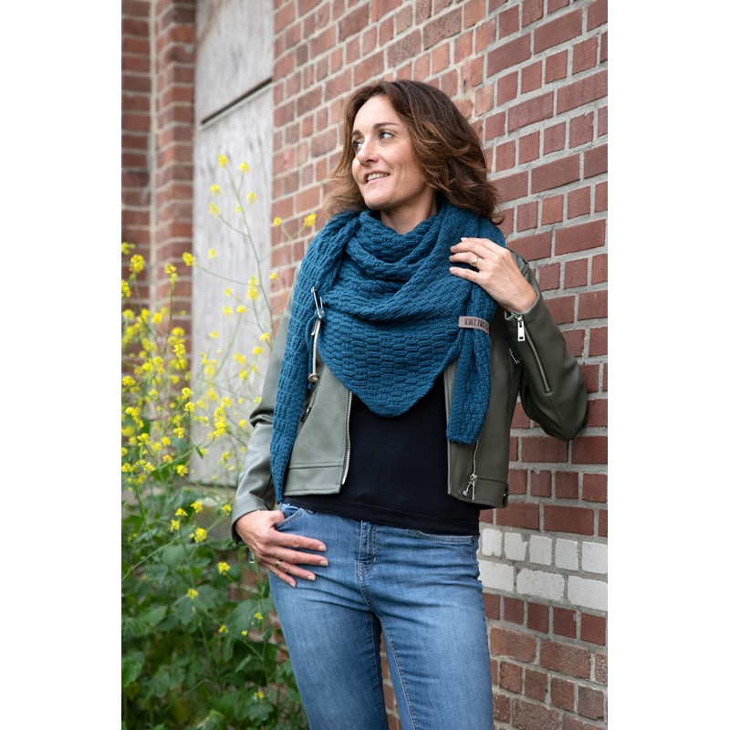 KNIT FACTORY - Jaida Triangular Scarf - Women's Knitted Scarf
