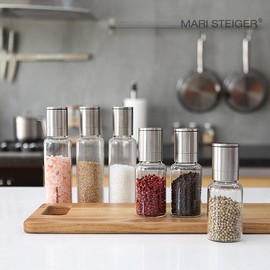 Marishteiger sesame salt, pepper, whole pepper grinder, pepper mill, hand mill, seasoning box, mini seasoning bottle, pepper grinder, salt grinder, pepper grinder, M. / 마리슈타이거 깨갈이 소금 후추 통후추 그라인더 페퍼밀 핸드밀 양념통 미니 양념병 후추그라인더 솔트그라인더, 후추갈이 M