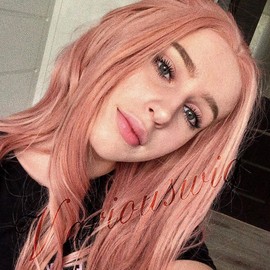 variouswig Orange Pink Lace Wig Mixed Color Glueless Long Natural Wavy Middle Part Synthetic Lace Front Wigs For Women Half Hand Tied Heat Resistant 24 Inches