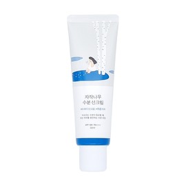 Round Lab Birch Moisture Sunscreen 50ml, a non-whitening sunscreen with a moisturizing effect / 라운드랩 자작나무 수분 선크림 50ml 백탁없는선크림 촉촉한선크림