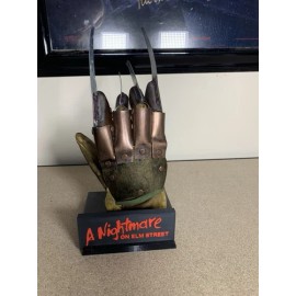 Freddy Krueger Glove Display Stand A Nightmare on Elm Street Prop