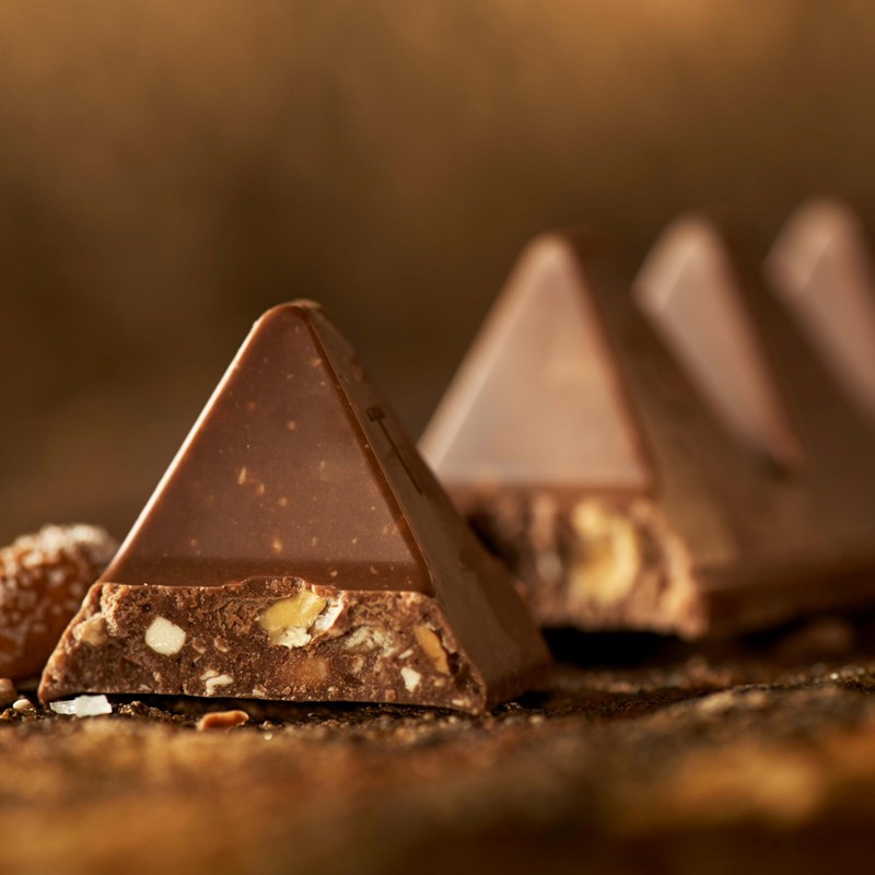TOBLERONE Milk Chocolate Bar with Honey and Almond Nougat, Bulk