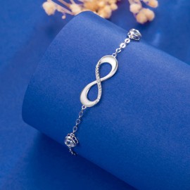 AM ANNIS MUNN Infinity Bracelet Women's 925 Sterling Silver Women's Bracelet Zirconia Adjustable Charm Bracelet Eternal Love Gifts for Mum Women Girlfriend, Sterling Silver