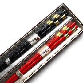 Wakasa Lacquerade Chopsticks for Married and Wife Chopsticks Dishwasher Safe, Non-slip, Set of 2 in Presentation Box (104: Gold Checkered, Black/Red)