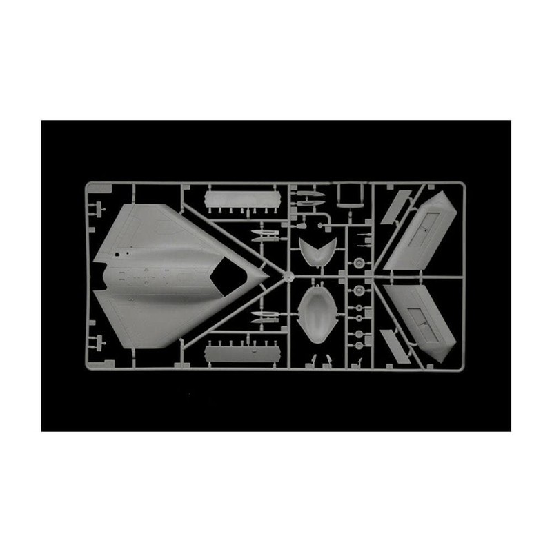 Italeri 1421S: 72 X-47B