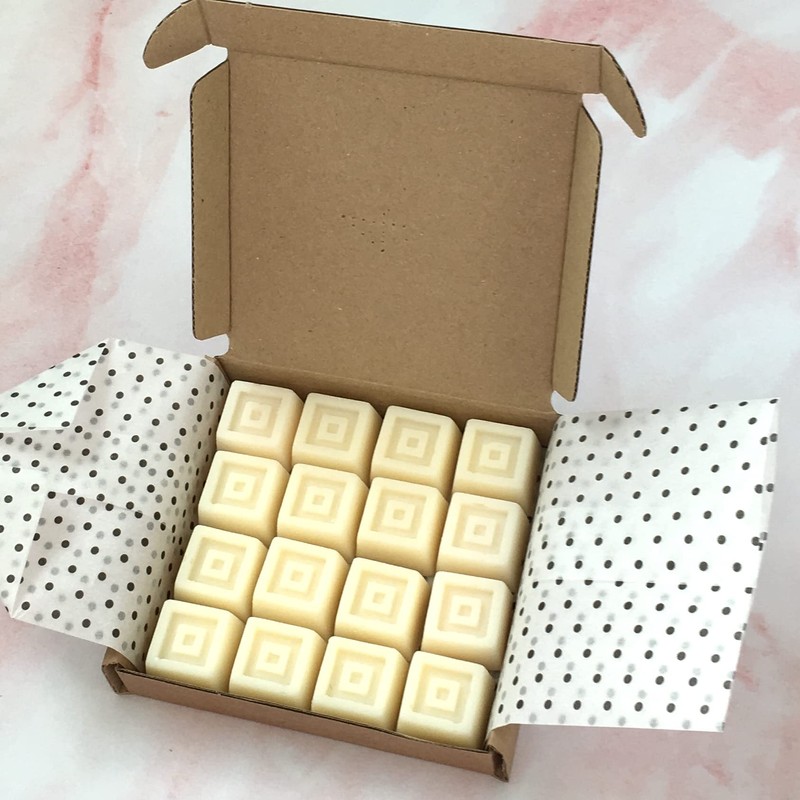 Lemongrass and Ginger scented soy wax melt gift box- 16