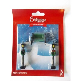 Cobblestone Corners  2021 Cobblestone Village Christmas Miniatures Accessories 1 Green Bench 2 Lamps