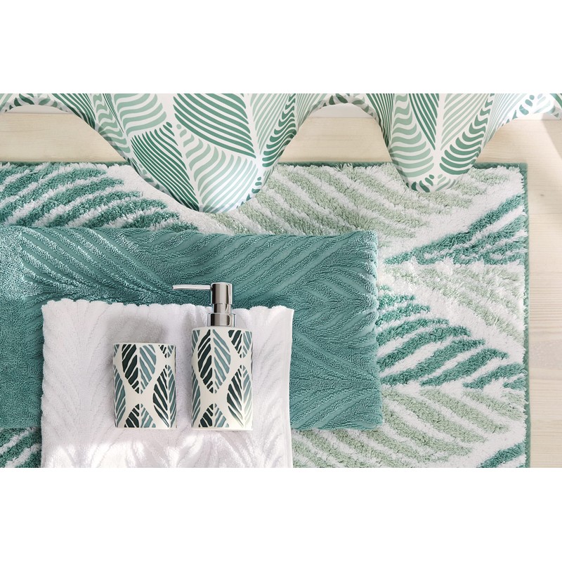Kleine Wolke Bath Towel Leaf Maldivia 70 x 140 cm