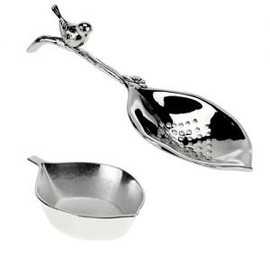At home in the country - Tea Strainer with Bird - Beautiful Designs for The Tea Lover.