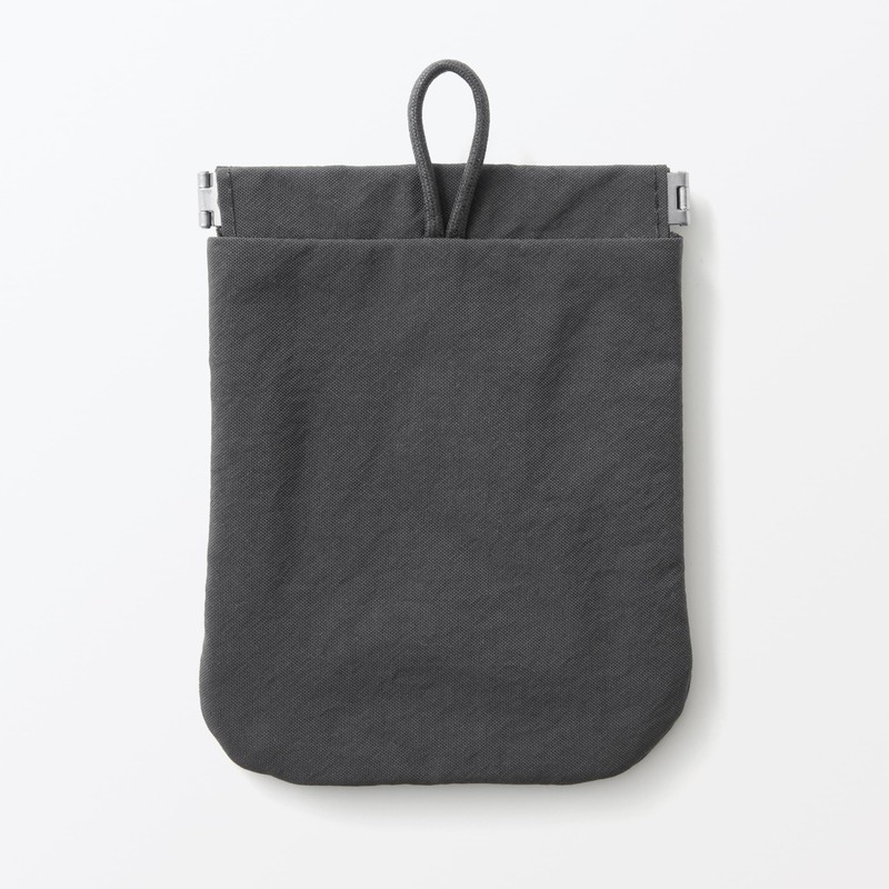 MUJI Wrinkle Nylon One-Handed Flat Pouch - Dark Gray S