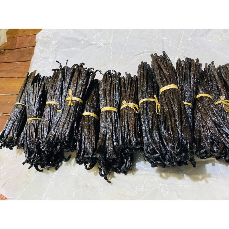 100 GRAM VANILLA PODS MADAGASCAR PREMIUM Black and Brown