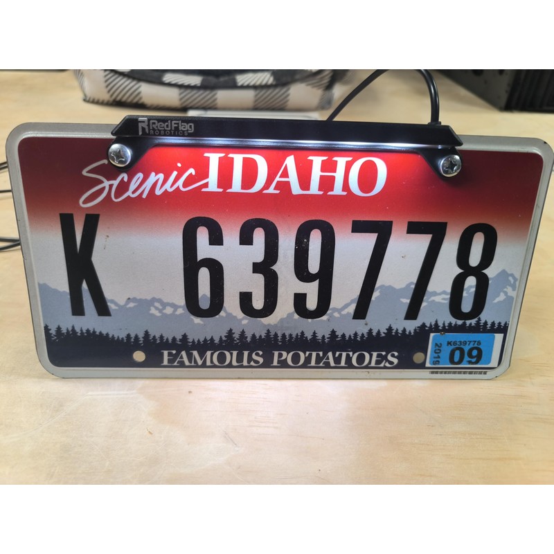 Red Flag Robotics Universal license plate light 12V 100mA with