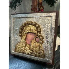 vintageremnants-1019 Vtg Wooden Plaque Ornament Mary & Child Gold Leaf & Decoupage Holiday Gift Idea