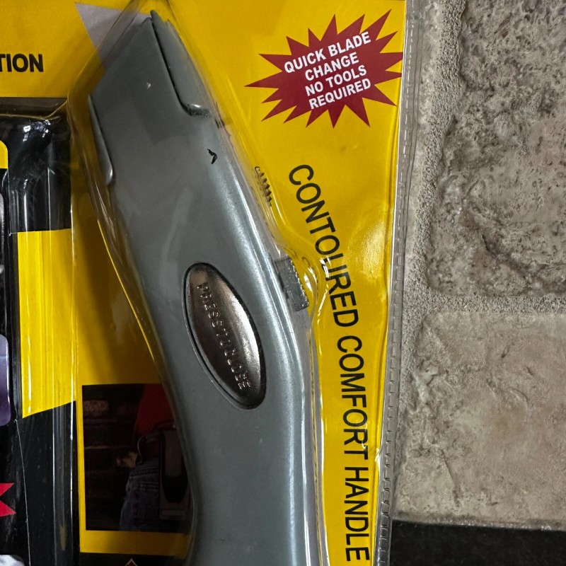 TOOL SHOP NEW Tool Shop Professional Utility Knife w/ Belt