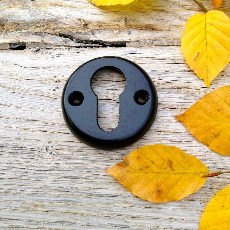 Antikas - Weatherproof Iron - Rosette Lock Rosette for Front