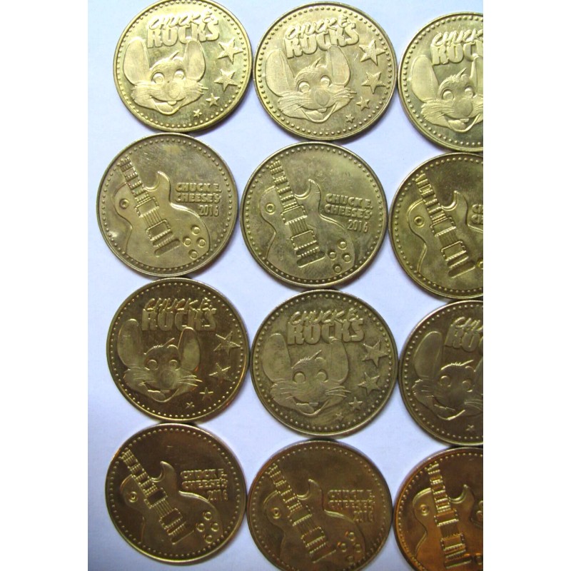 2016 CHUCK E CHEESE'S 1 x BRASS COIN TOKEN "CHUCK