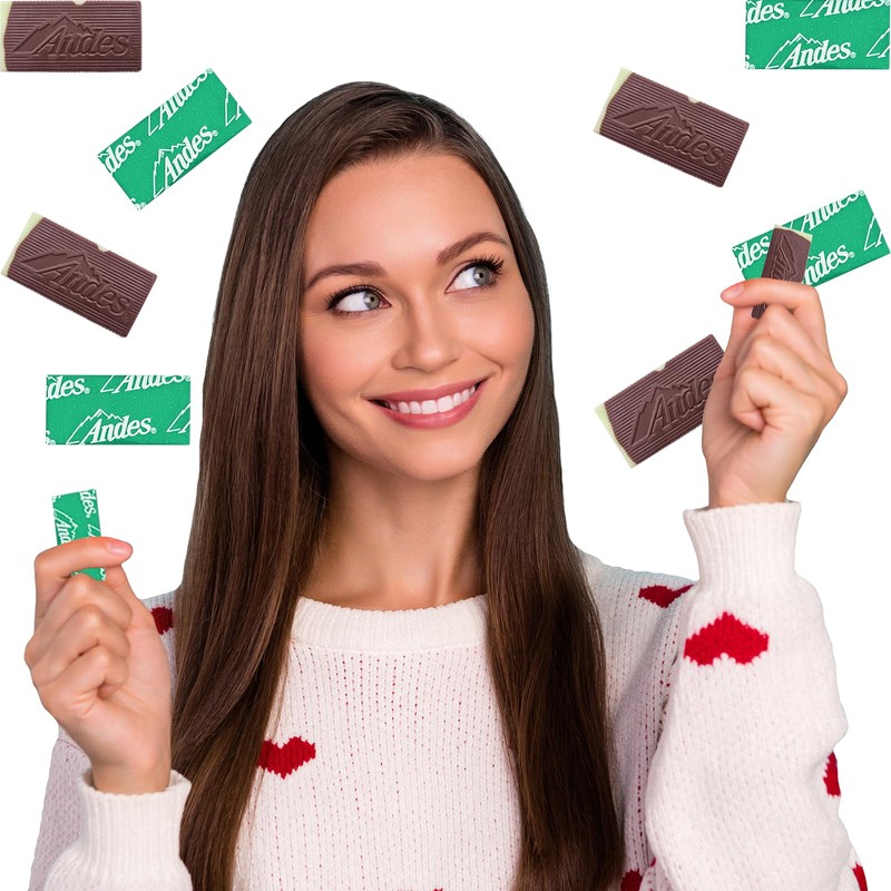 Chocolate Thin Mints, Rectangular Chocolate Sandwich Mint Candies, Mint Candies,