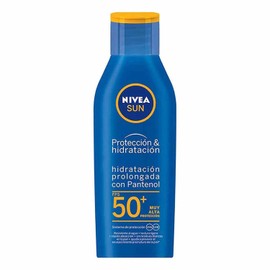 NIVEA SUN Protector Solar Corporal Hidratante Protect  Moisture (125 ml), Bloqueador Solar Resistente al agua con FPS50 y Pantenol, Locin Solar No... 