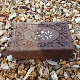 Howard Complete Wood Restoration Kit, Clean, Protect, and Restore Wood Finishes, Wood Floors, Kitchen Cabinets, Wood Furniture - Maple Pine