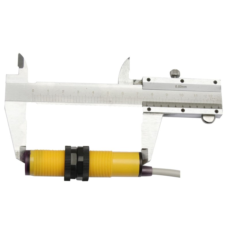 2Pcs NPN NO (Normally Open) E3F-DS30C4 10-30cm Adjustable DC 10-36V