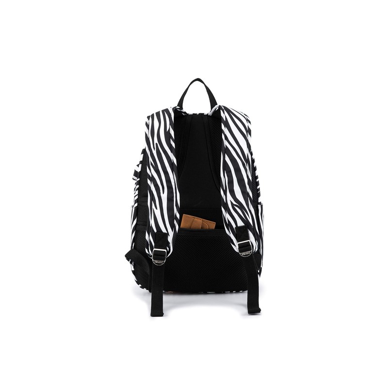 Kinmac Waterproof Laptop Travel Outdoor Backpack with USB Charging Port
