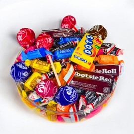 Tootsie Roll American Vintage Mix Assorted Candy Sampler Variety Pack Tootsie Pops, Fruit Chews, Tootsie Rolls & Dots Fun Size Peanut & Gluten Free Treats (1-Lb)