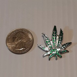 GREEN POT LEAF WEED MAIJUNNA BLUNT enamel metal hat tac pin lapel tack