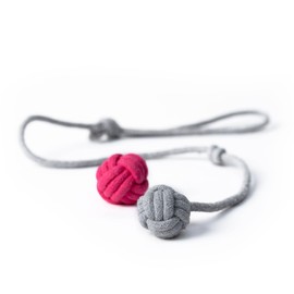 LucyBalu® Throwing Toy for Cats, Cat Balls as Natural Interactive Cat Toy, Cat Ball for Throwing, Play Balls for Cats, Made of Cotton, Cat Toys, Set of 2, Pink/Grey