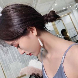 Allereya Vintage Teardrop Pearl Dangle Earrings Long Pearl Drop Earrings Waterdrop Pearl Earrings Vertical Pearl Hook Earrings Jewelry for Women and Girls