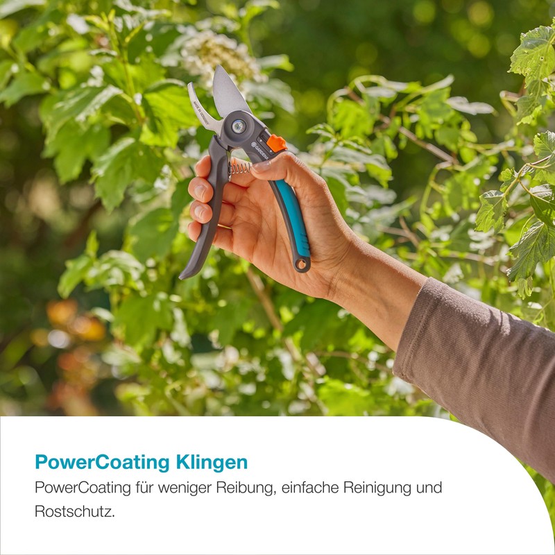 Gardena PremiumCut Bypass Pruner for Fresh Wood 22mm Cutting Diameter