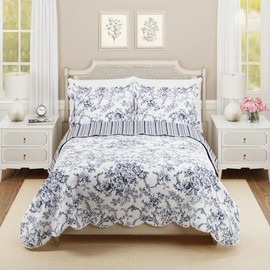 MODERN HEIRLOOM Garden Toile 3-Piece Reversible Quilt Set - Lightweight Coverlet Set, Floral Vintage Quilted Bedding Set with 2 Shams, All Seasons, Full Queen Size, Blue
