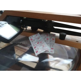 LevinQ Oasis 30 x Chlorine Tablets + Gloves, Suitable for Rowing Machine with Water Tank such as Waterrower, Skandika, Hammer, Value Pack with Gloves, Against Algae, 3 Year Supplies, Puritabs Oasis