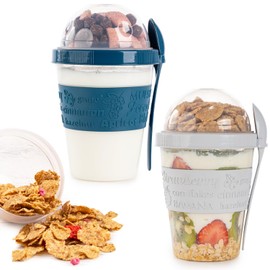 BUATİLO 20 oz Breakfast Cereal On the Go Cups with Top Lid Granola, Take and Go Yogurt Cup with Topping Cereal or Oatmeal Container,Reusable (2 Color Set - White&Green)