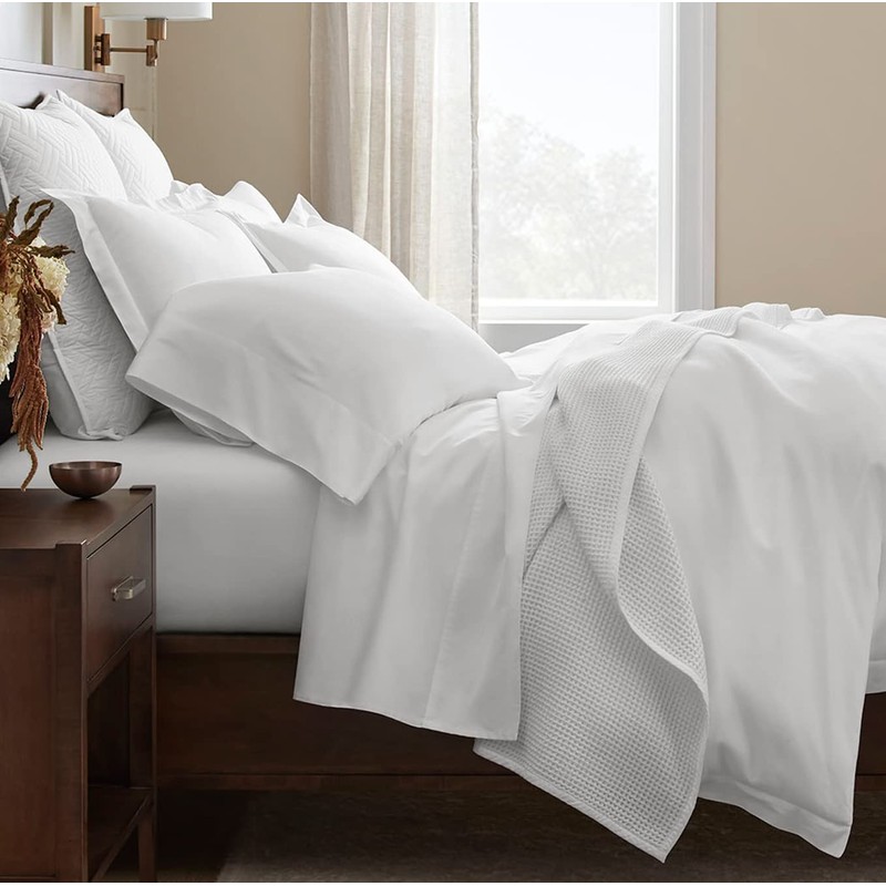 Boll & Branch Signature Hemmed Fitted Sheet - Queen, White