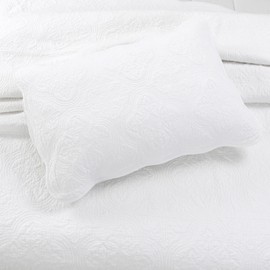 Cozy Line Home Fashions 3 Piece Blantyre Scalloped Edge Cotton Quilt Set, King, White